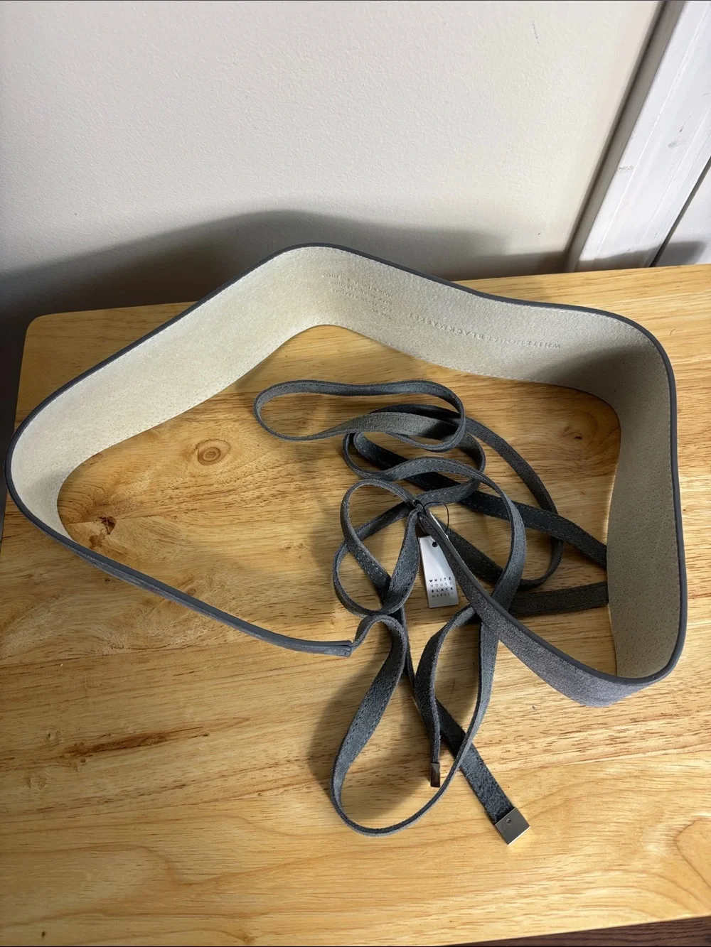 New WHBM Gray Suede Obi Belt wrap style tie belt genuine leather size XL accent